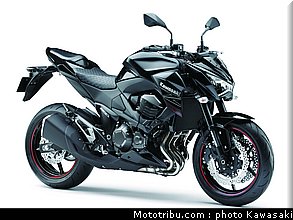 kawasaki_2013_z800_023.jpg