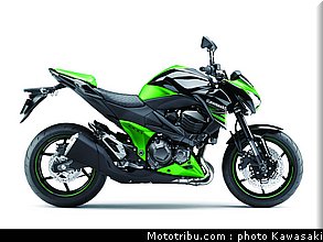 kawasaki_2013_z800_028.jpg