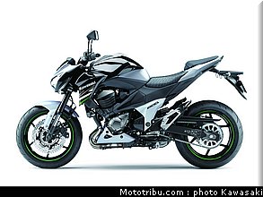 kawasaki_2013_z800_032.jpg