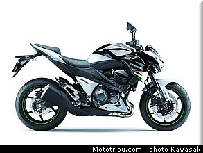 kawasaki_2013_z800_034.jpg