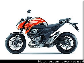kawasaki_2013_z800_046.jpg