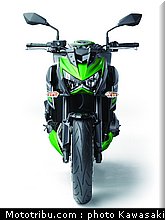 kawasaki_2013_z800_076.jpg