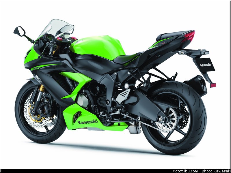 kawasaki_2013_zx_6r_008