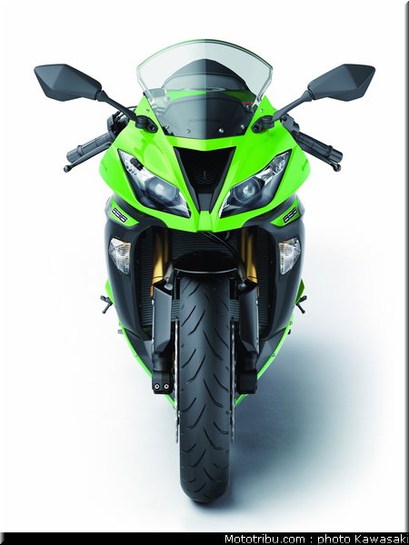 kawasaki_2013_zx_6r_016