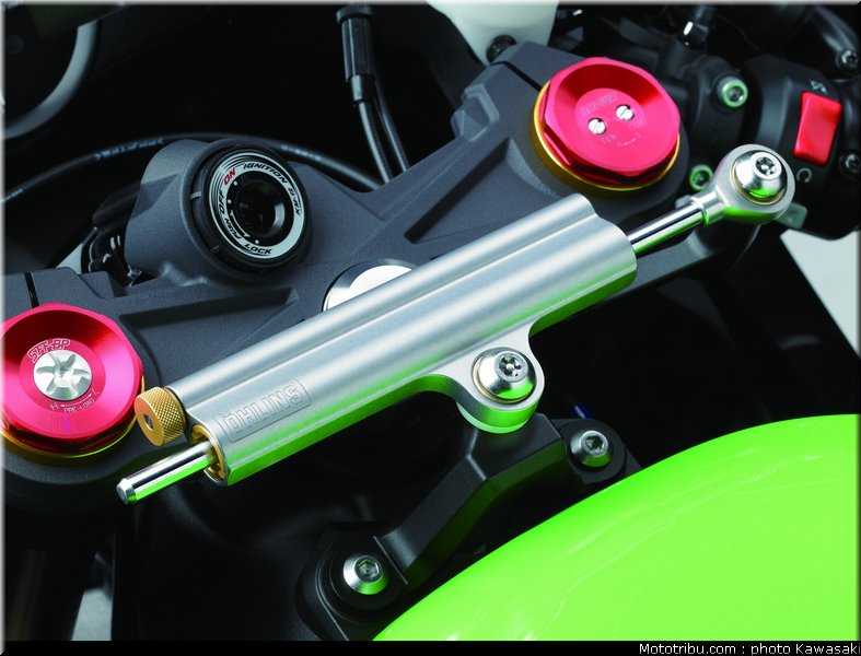 kawasaki_2013_zx_6r_024
