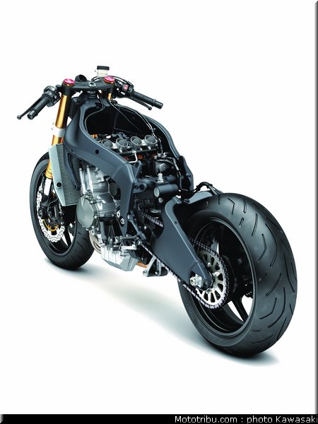 kawasaki_2013_zx_6r_026