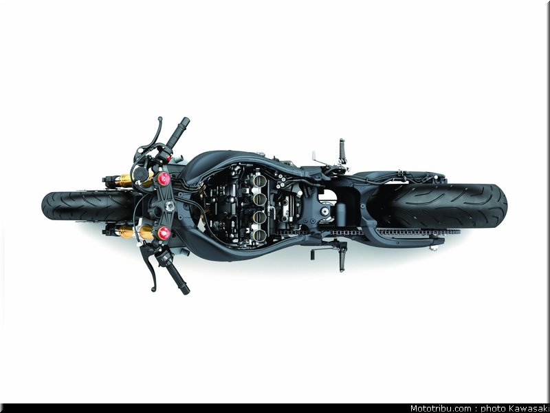 kawasaki_2013_zx_6r_030