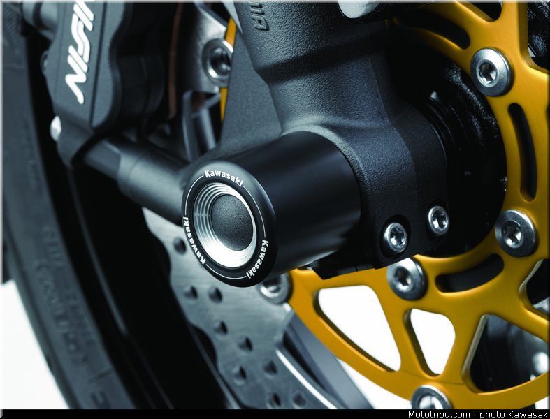 kawasaki_2013_zx_6r_033