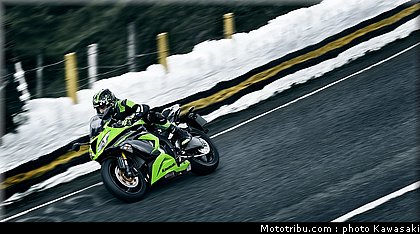 kawasaki_2013_zx_6r_003.jpg