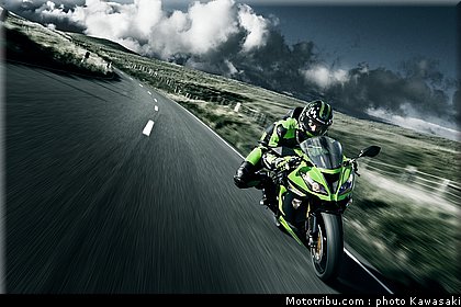 kawasaki_2013_zx_6r_004.jpg