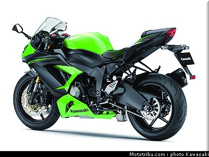kawasaki_2013_zx_6r_008.jpg