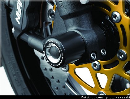 kawasaki_2013_zx_6r_033.jpg