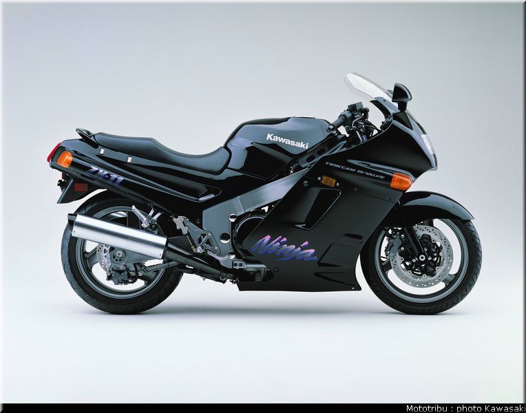kawasaki_1990_zx11