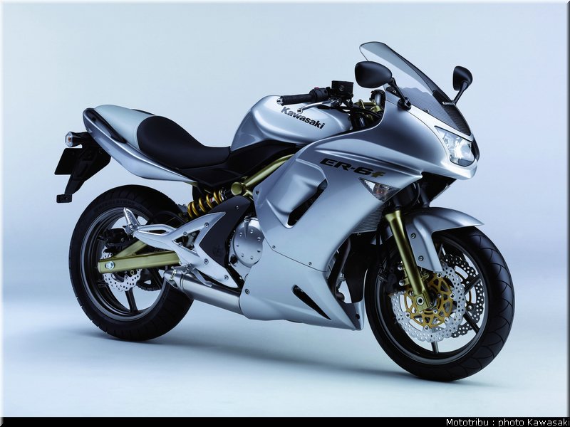 kawasaki_2006_er6f