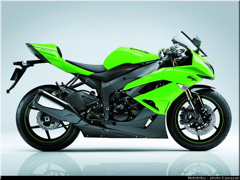 kawasaki_2009_zx6r
