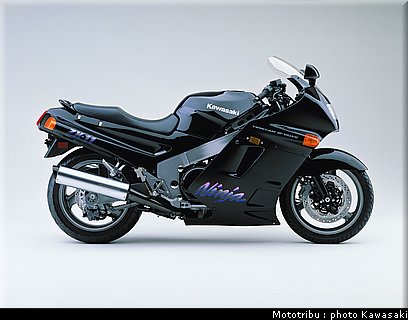 kawasaki_1990_zx11.jpg