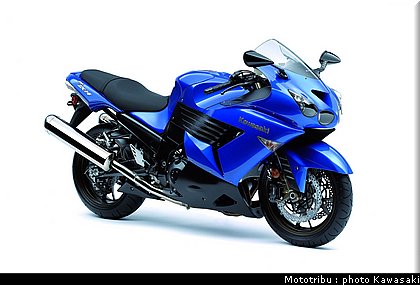 kawasaki_2006_zzr1400.jpg