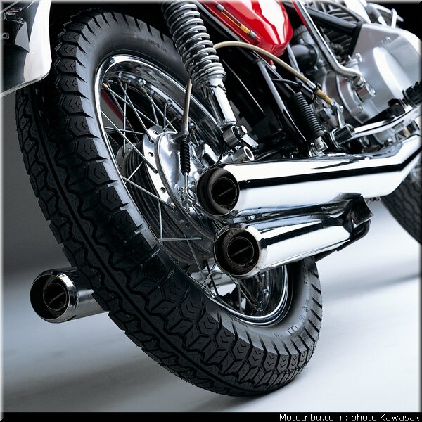kawasaki_h1_500ss_013