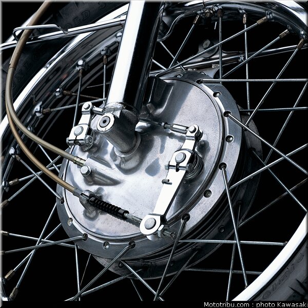kawasaki_h1_500ss_014