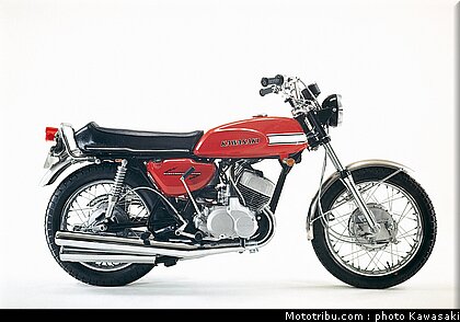 kawasaki_h1_1970_500ss_h1.jpg