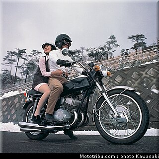 kawasaki_h1_500ss_003.jpg