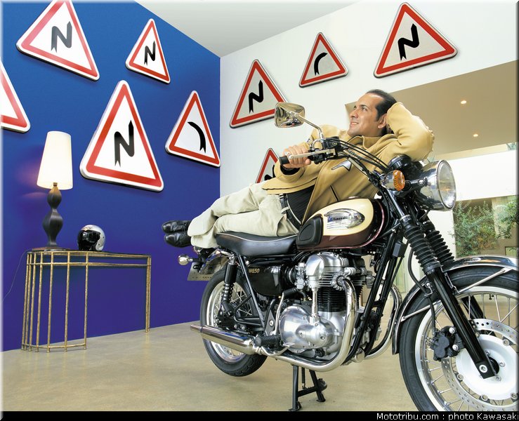 kawasaki_w650_par_dingo_gourmand