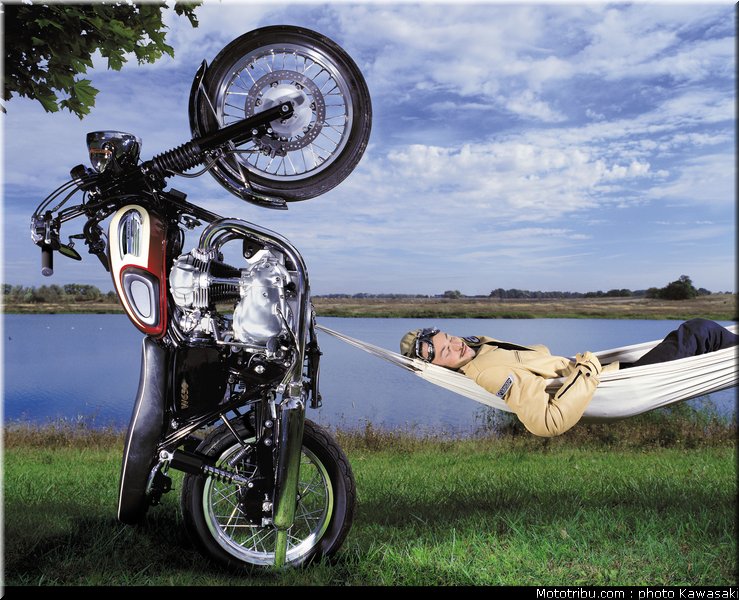 kawasaki_w650_par_dingo_paresse