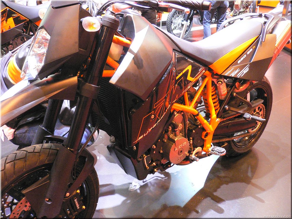 MOTO 