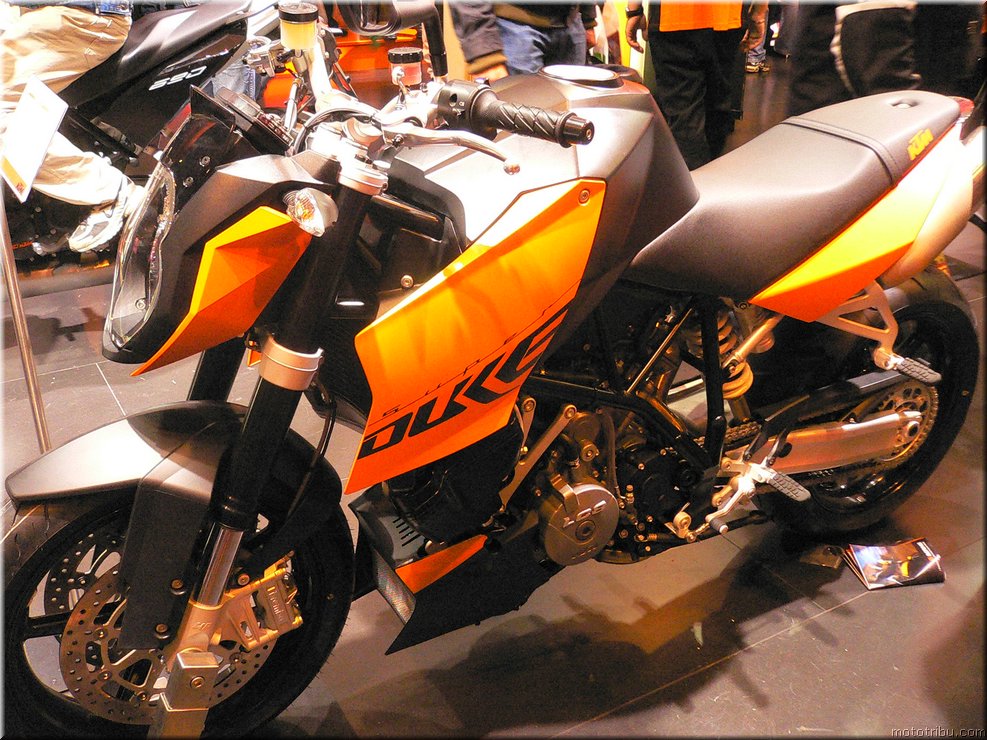 MOTO 