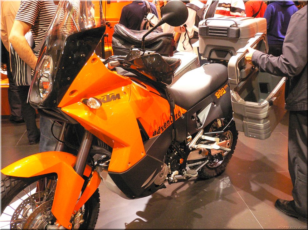 MOTO 