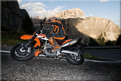 ktm-690smc2008_02.jpg