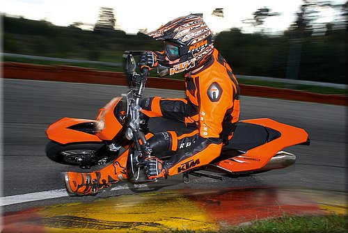 ktm-690smc2008_08.jpg