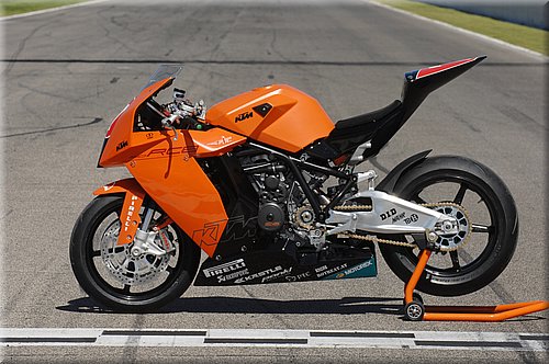 ktm-rc8-superstock2008_01.jpg