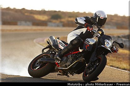 ktm_990smr_2009_2.jpg