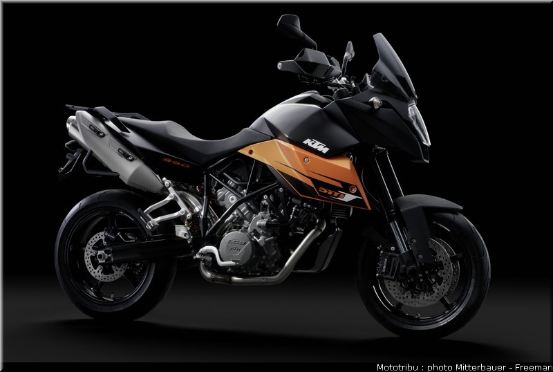 MOTO 
