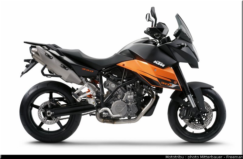 MOTO 