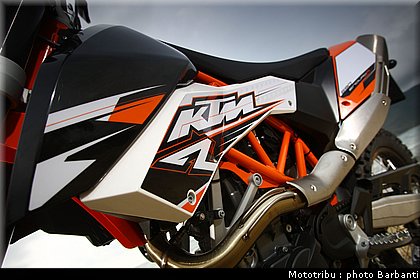 ktm_690_enduro_r_2009_007.jpg
