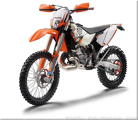 exc-6days-300_1.jpg