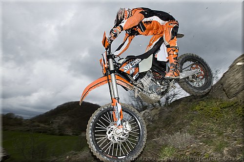 exc-6days-action_01.jpg