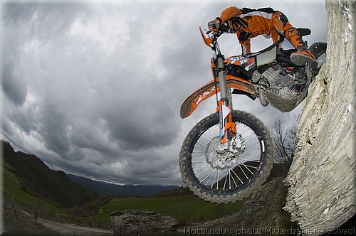 exc-6days-action_02.jpg