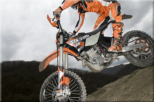 exc-6days-action_05.jpg