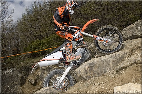 exc-6days-action_07.jpg