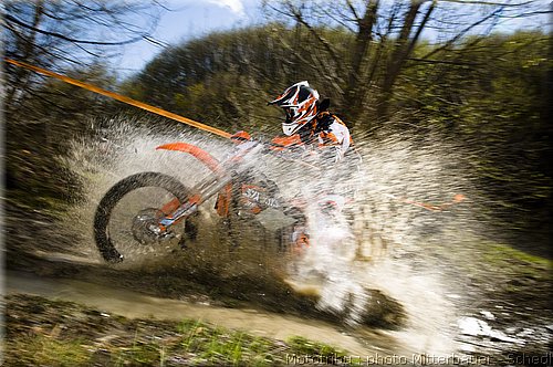 exc-6days-action_10.jpg