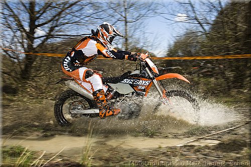 exc-6days-action_11.jpg