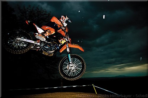 sx-action_02.jpg