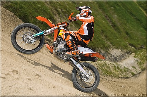 sx-action_04.jpg
