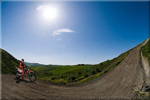 sx-action_05.jpg