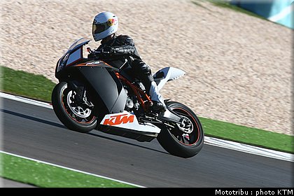 002_ktm_rc8_2009_bernd_hiemer.jpg