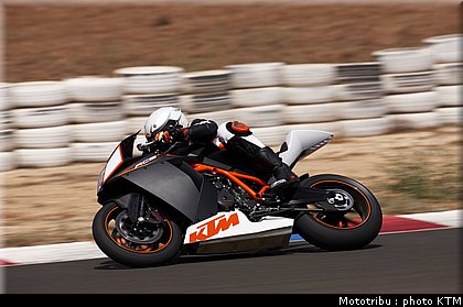 007_ktm_rc8_2009.jpg