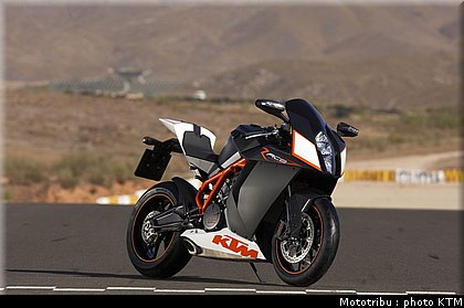 008_ktm_rc8_2009.jpg